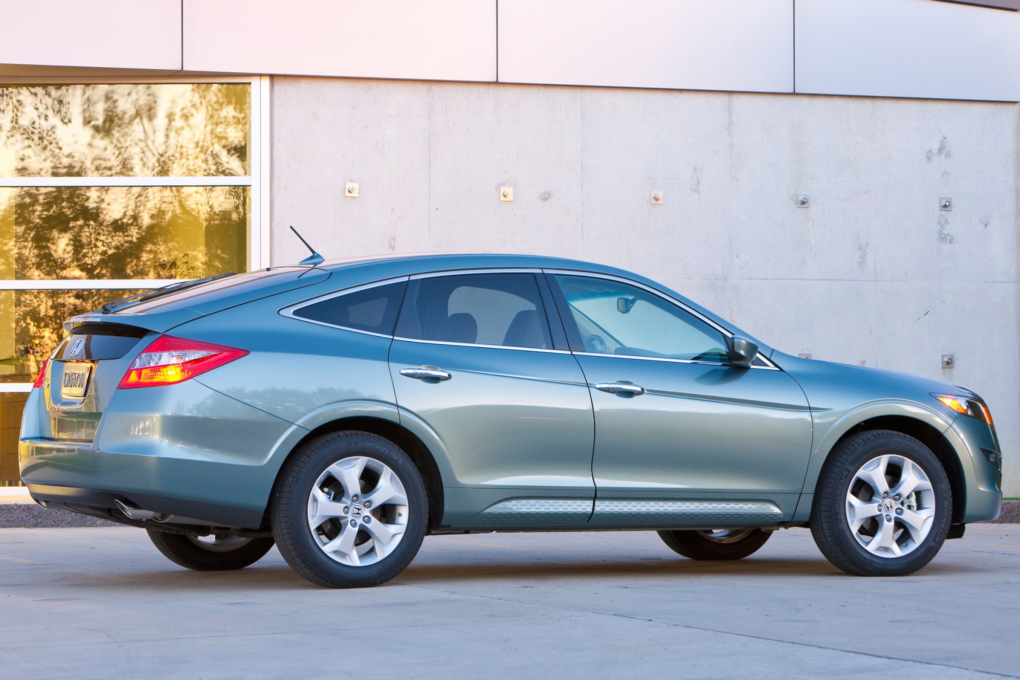 Honda accord suv